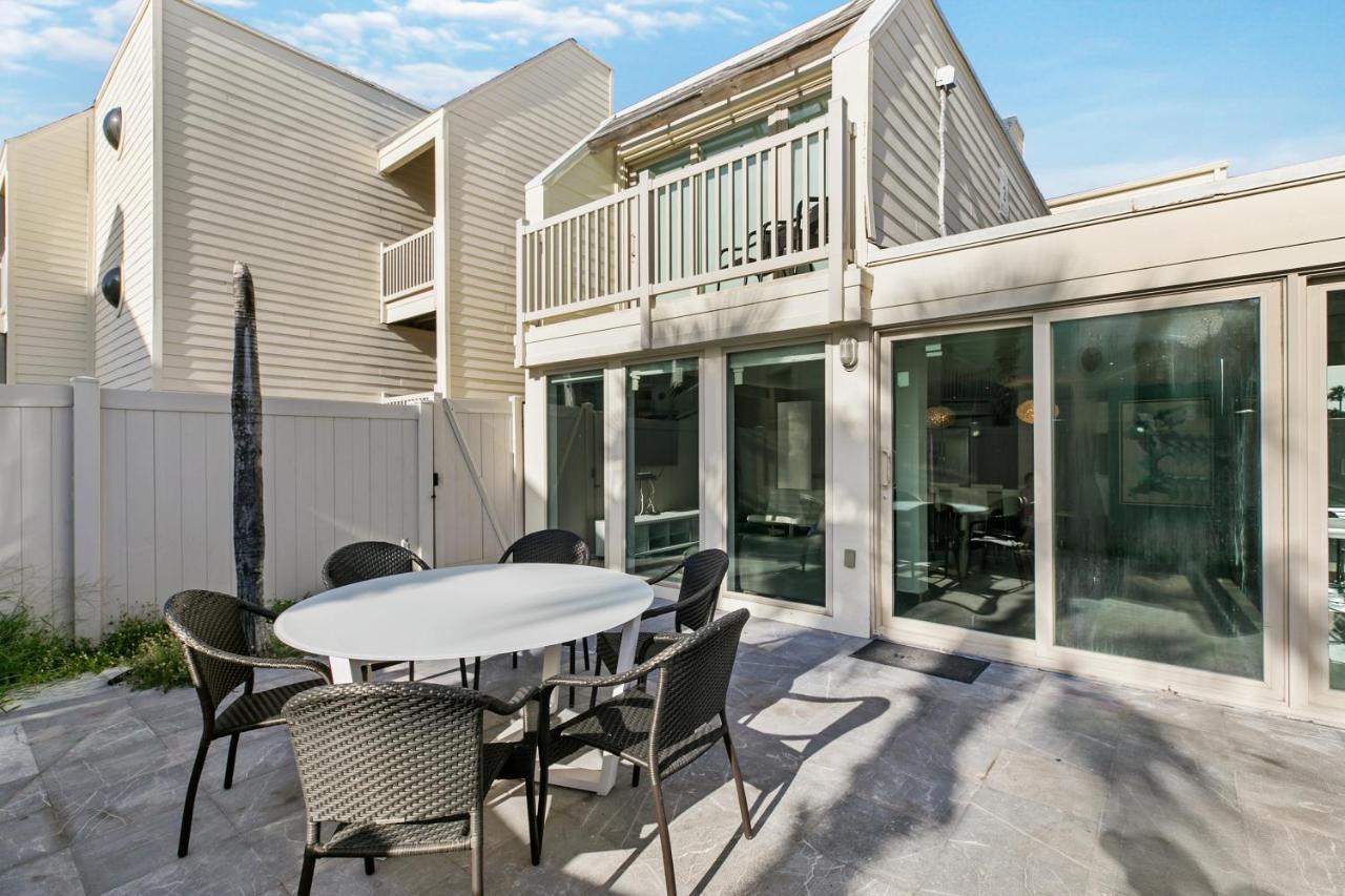 Upscale Modern Villa Private W Terrace In Bahia Mar Beachfront Resort, Heated Pool! Pulau Padre Selatan Bagian luar foto